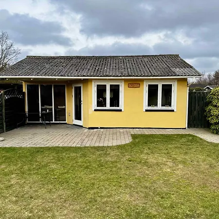 Tatil Evi 300 M From Sandy