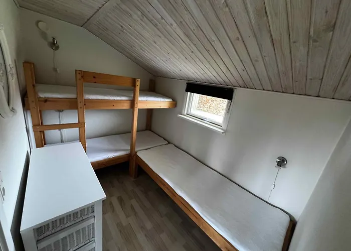 300 M From Sandy * Store Fuglede